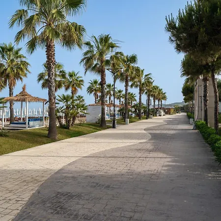 Dajmon Sea View Apartment *