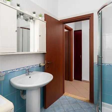 Apartment Dajmon Sea View Golem (Tirana)