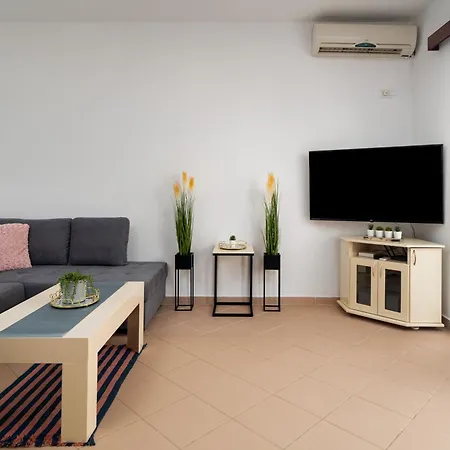 Dajmon Sea View * Golem (Tirana)