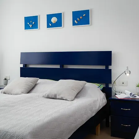 Dajmon Sea View Apartment *