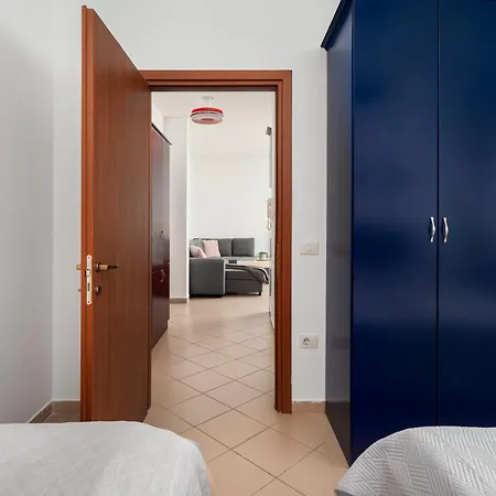 Dajmon Sea View Golem (Tirana)